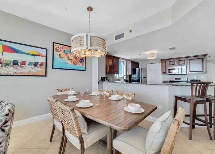 Apartment Bristol 710- Endless Beachfront Views 7th Floor Wrap Around Balcony *