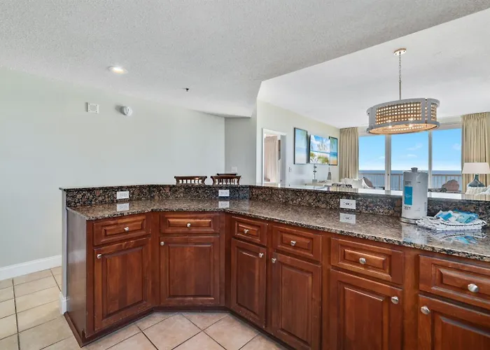 Bristol 710- Endless Beachfront Views 7th Floor Wrap Around Balcony Apartment